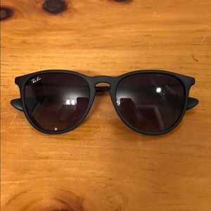 Matte Black Ray-Bans